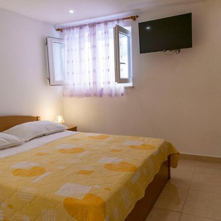 Apartments Ante Макарска Екстериор снимка