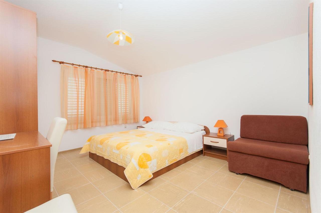 Apartments Ante Макарска Екстериор снимка