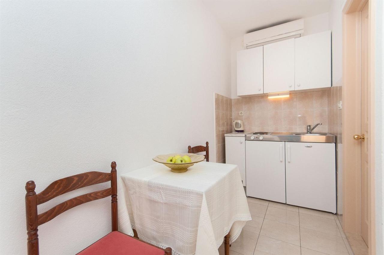 Apartments Ante Макарска Екстериор снимка