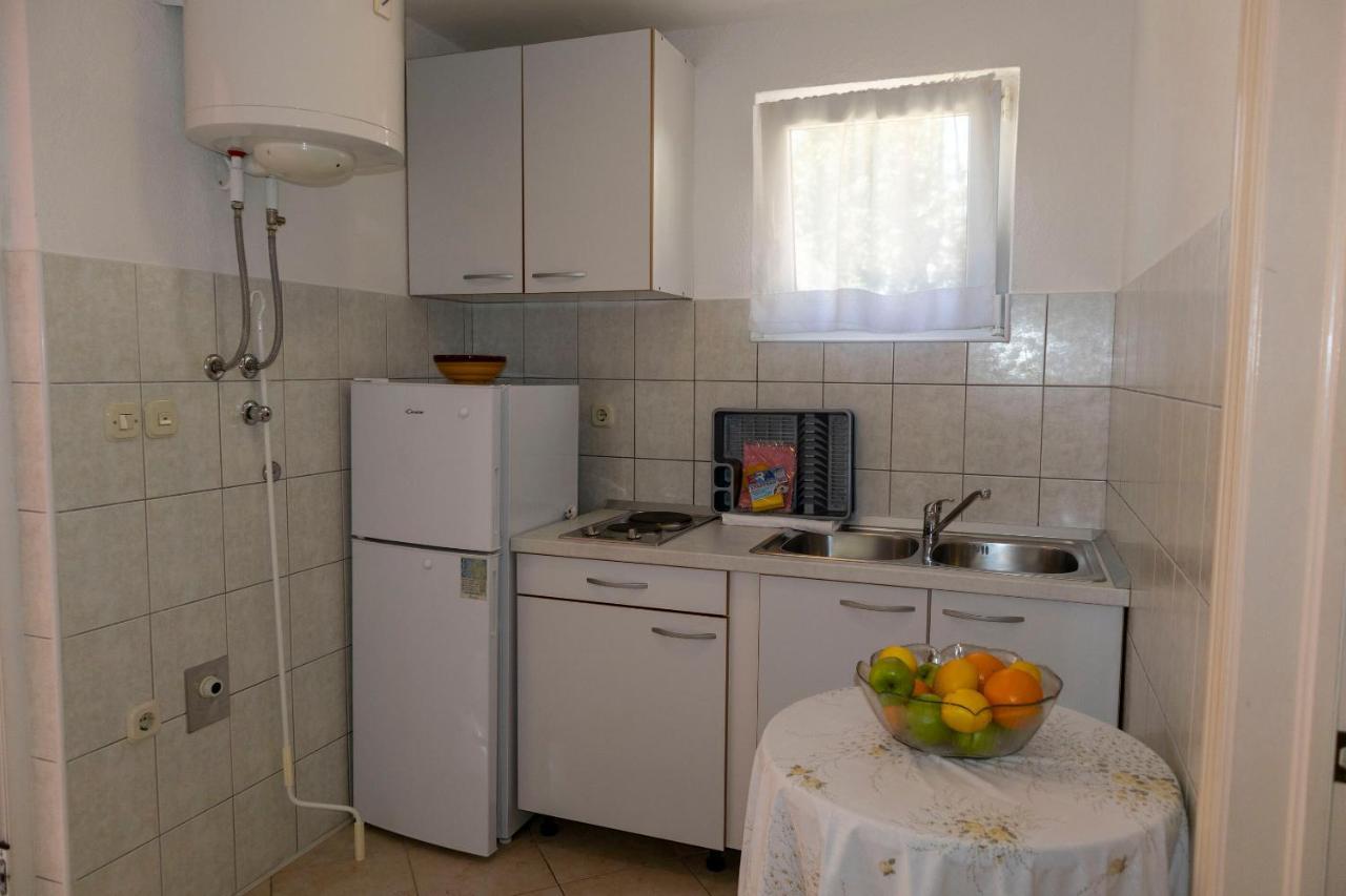 Apartments Ante Макарска Екстериор снимка